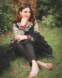 Aaniat Khalid feet photo 19