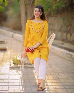 Aaniat Khalid feet photo 11