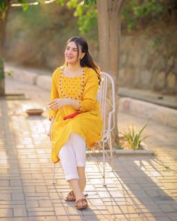 Aaniat Khalid feet photo 10