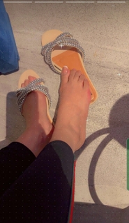 Aaniat Khalid feet photo 19