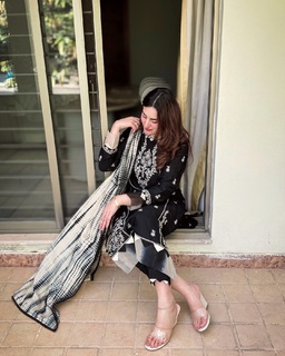 Aaniat Khalid feet photo 14