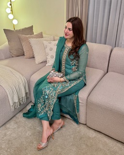 Aaniat Khalid feet photo 3