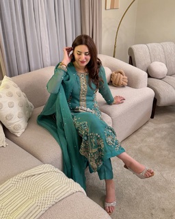 Aaniat Khalid feet photo 20