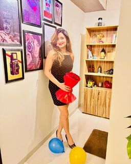 Aartee Pathak feet photo 2
