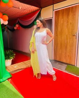 Aartee Pathak feet photo 10