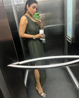 Aartee Pathak feet photo 2