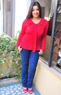 Aarti Agarwal feet photo 2