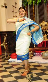 Aarti Agarwal feet photo 3
