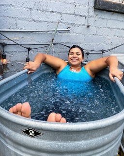 Aarti Sequeira feet photo 5