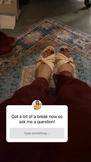 Aarti Sequeira feet photo 1