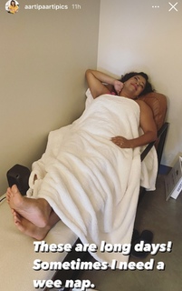 Aarti Sequeira feet photo 17
