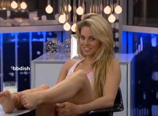 Aaryn Gries feet photo 9