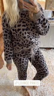 Aaryn Gries feet photo 3
