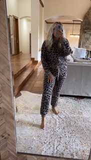 Aaryn Gries feet photo 2