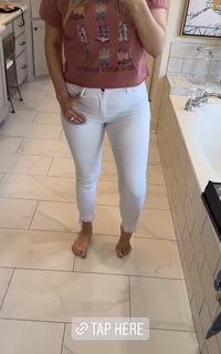 Aaryn Gries feet photo 19