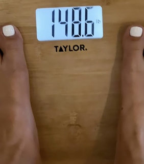 Aaryn Gries feet photo 3