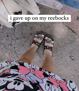 Aaryn Gries feet photo 19
