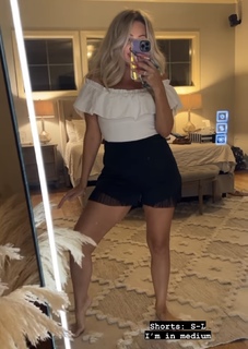 Aaryn Gries feet photo 19