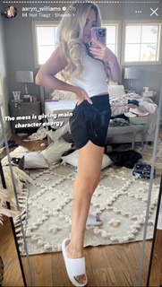 Aaryn Gries feet photo 14