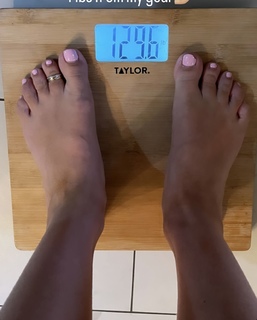Aaryn Gries feet photo 19