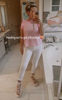 Aaryn Gries feet photo 17