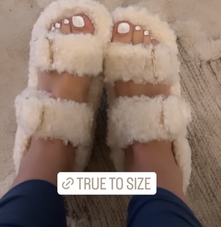 Aaryn Gries feet photo 3
