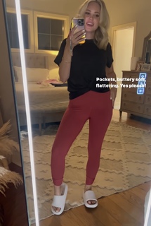 Aaryn Gries feet photo 15