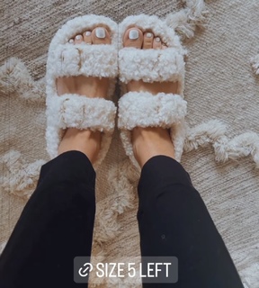 Aaryn Gries feet photo 4