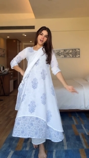 Aaveera Singh Masson feet photo 9