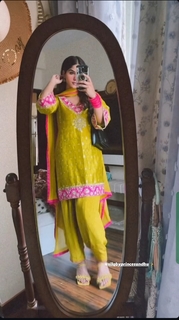 Aaveera Singh Masson feet photo 17