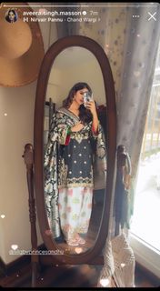 Aaveera Singh Masson feet photo 14