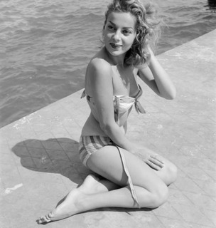 Abbe Lane feet photo 6