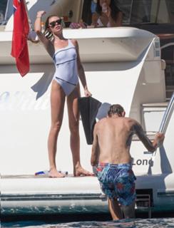 Abbey Clancy feet photo thumbnail