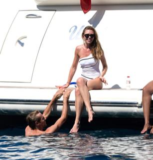 Abbey Clancy feet photo thumbnail