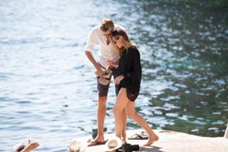Abbey Clancy feet photo thumbnail