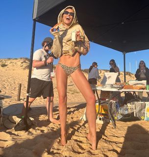 Abbey Clancy feet photo thumbnail