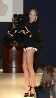 Abbey Clancy feet photo thumbnail
