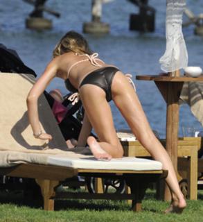 Abbey Clancy feet photo thumbnail