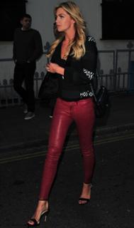 Abbey Clancy feet photo thumbnail