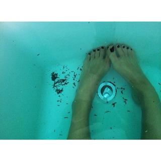 Abbey Lee feet photo thumbnail