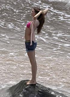 Abbey Lee feet photo thumbnail