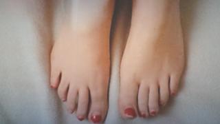 Abbi Jacobson feet photo 16