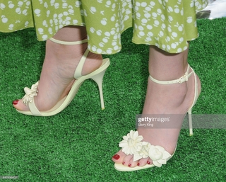 Abbi Jacobson feet photo 1