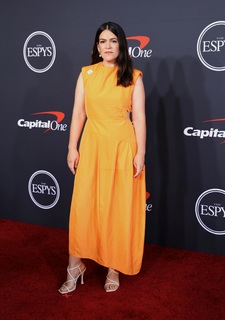Abbi Jacobson feet photo 12