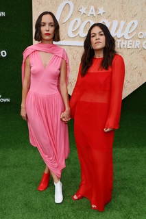 Abbi Jacobson feet photo 10