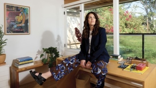 Abbi Jacobson feet photo 9