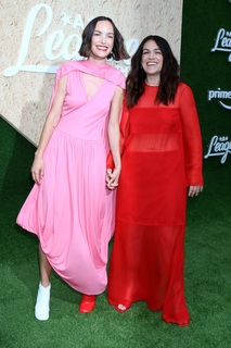 Abbi Jacobson feet photo 8