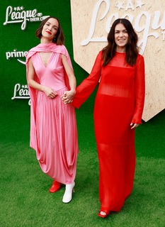 Abbi Jacobson feet photo 6
