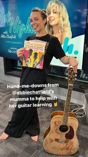 Abbie Chatfield feet photo 5