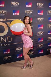 Abbie Chatfield feet photo 7